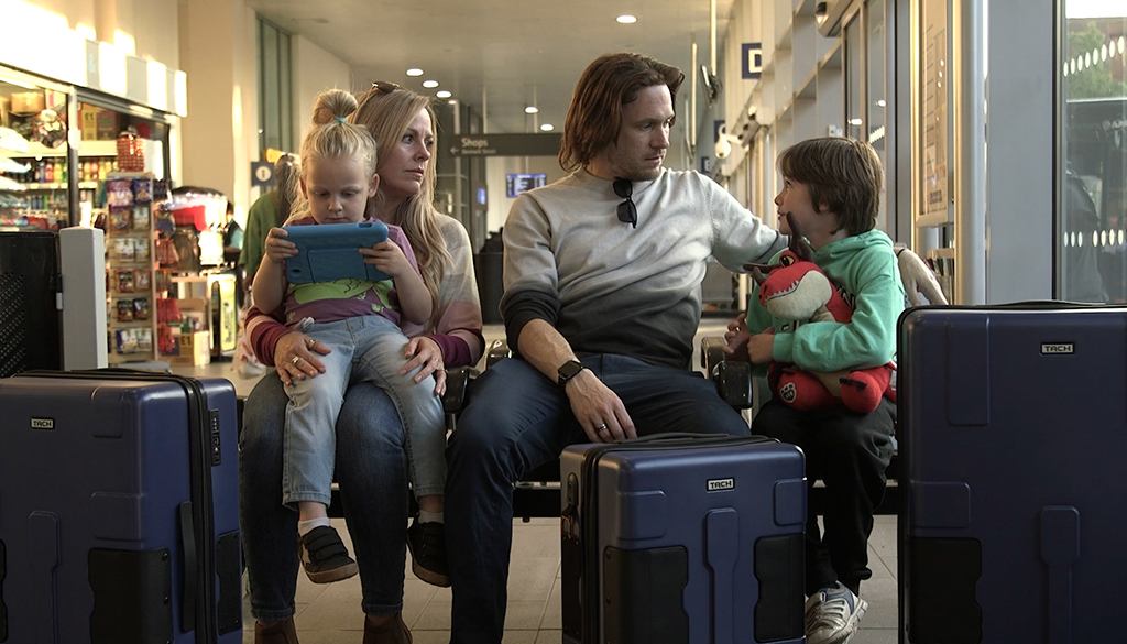 Transforming Travel Experiences with TACH Luggage's Innovative Luggage Set